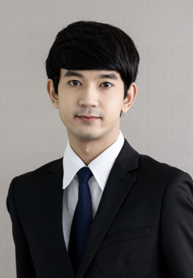 นายนัทธพงศ์ ภู่ทอง